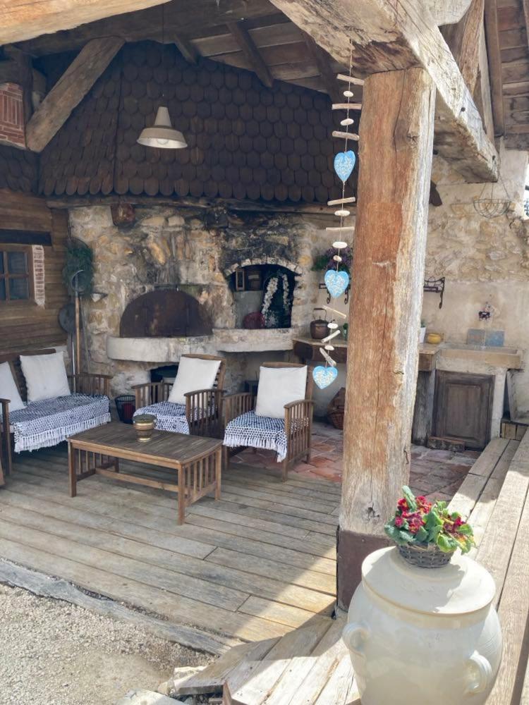 Gite Du Roy D'Amont Lagnieu Dış mekan fotoğraf